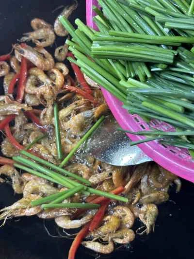 エビとニラの花の炒め物の作り方：8