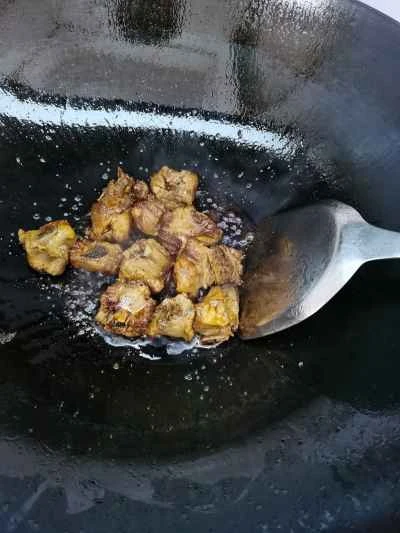 簡単煮込み豚スペアリブレシピ手順：4