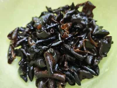 レンコンとキクラゲと豚肉の炒め物の作り方：3