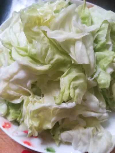 豚肉とキャベツの炒め物の作り方：1