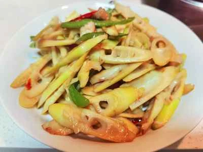 新鮮なタケノコの炒め物のレシピ