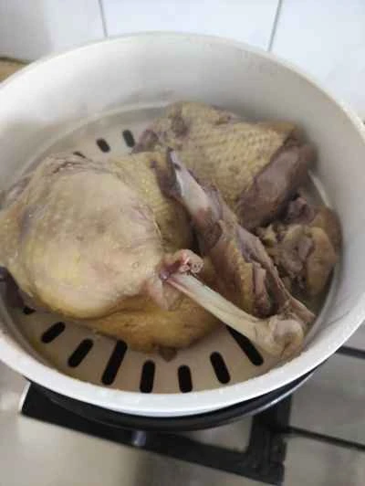 鴨肉の煮込みの作り方：1