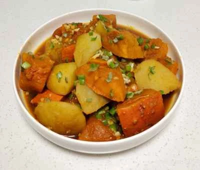 赤カボチャ入りポテトシチューのレシピ