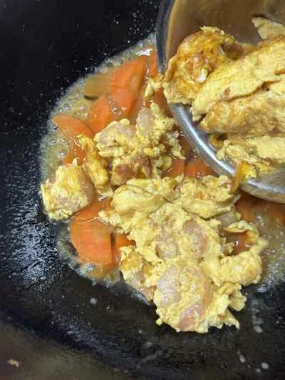 エビ、卵、ニンジン炒めの作り方：12