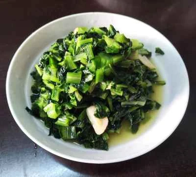 ニンニク風味のロメインレタスの作り方：6