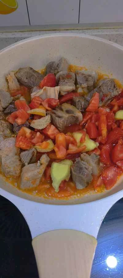 トマト煮込み牛ブリスケットの作り方：2