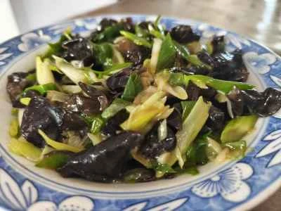 きくらげとネギの煮込みの作り方：8