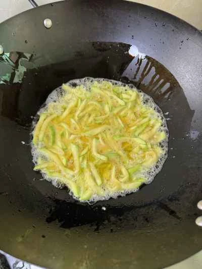 ズッキーニオムレツの作り方：5