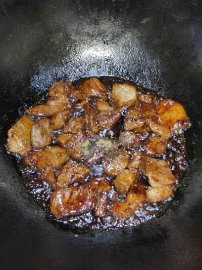 客家風ニンニク煮豚のレシピ手順：8