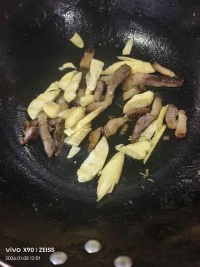 ジャックフルーツの種と豚肉の煮込み炒めの作り方：6