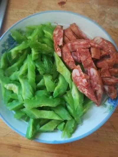 ゴーヤとソーセージの炒め物の作り方:5