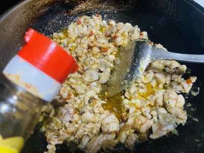 ピクルスにしたウシガエルの唐辛子漬けの作り方：10