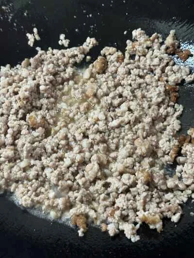 ひき肉入りエンドウ豆炒めの作り方：3