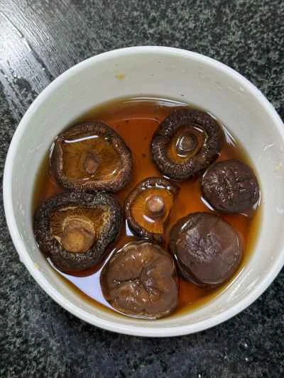 ひき肉入りナマコの煮込みの作り方：2