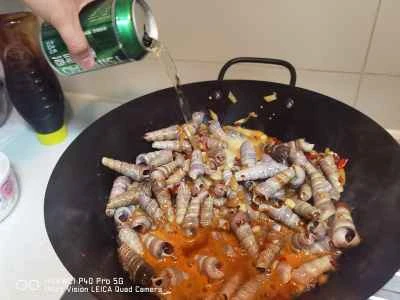 スパイシーなカタツムリ炒めの作り方：7