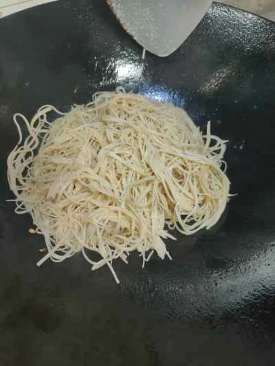 ニラ入り焼きそばの作り方：10