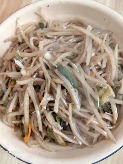 千切りじゃがいもの酢炒めのレシピ