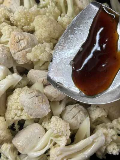 カリフラワーとミートボールの炒め物の作り方：7