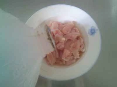 鶏胸肉とスイカの皮の炒め物の作り方：3