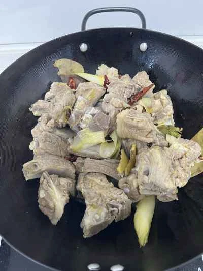 豚スペアリブとインゲンの煮込みの作り方：4