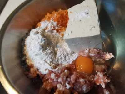 揚げ豆腐ボールを作る手順：1