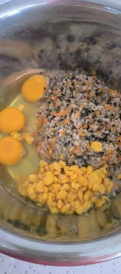 キヌアと卵のパンケーキのレシピ手順：3