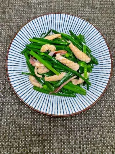 干しイカとニラの花の炒め物の作り方：12