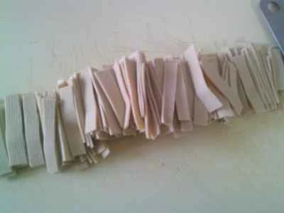 セロリと豆腐の皮の炒め物の作り方：6