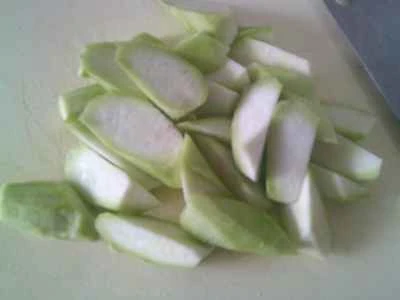 黒キクラゲと乾燥豆腐のヘチマ炒めの作り方：3