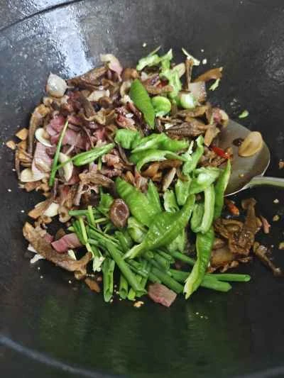 キノコ入り豚肉炒めの作り方：11