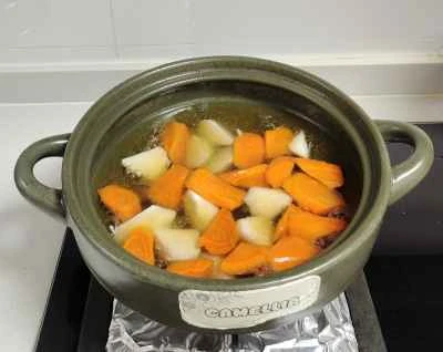 鶏もも肉と野菜のシチュー レシピ手順：3