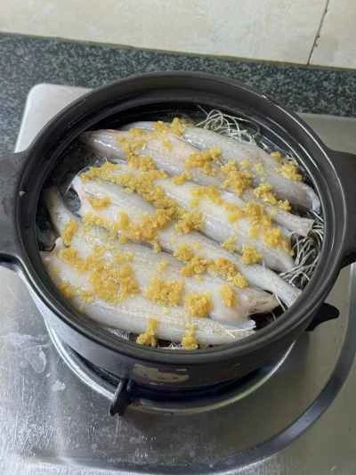 ニンニク春雨と九腹魚の作り方：9