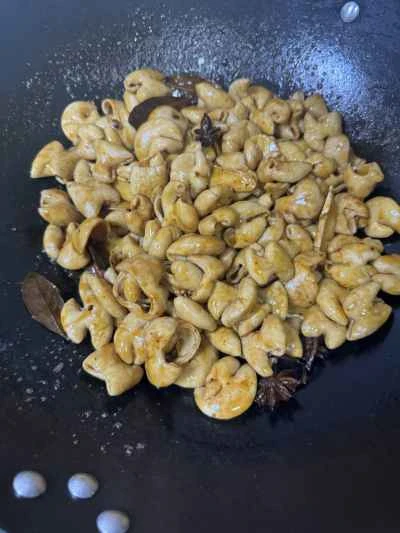 大豆入り豚腸煮込みの作り方：11