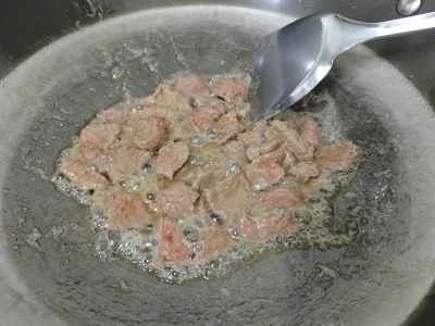 牛肉とチャヨテの炒め物の作り方：4