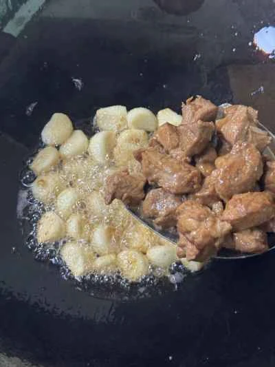 ニンニク風味の豚肉の角切りの作り方：12