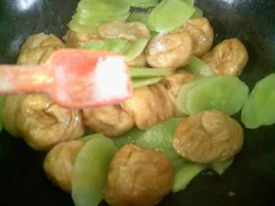 レタスとグルテンの炒め物の作り方：8