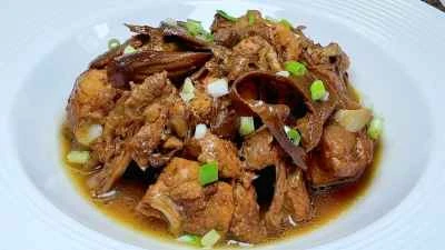 松茸と鶏肉の煮込みのレシピ