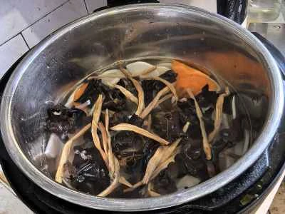 五味寨春雨肉煮込みの作り方：2