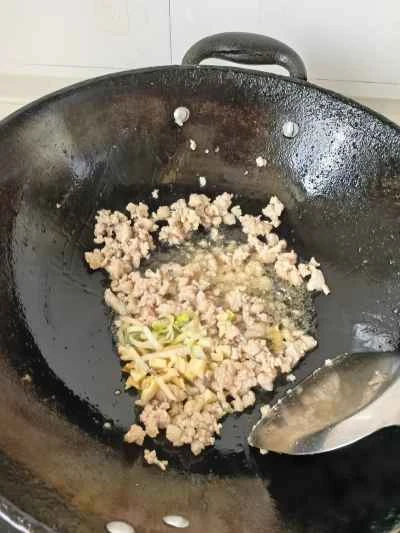 臭みのあるマンダリンフィッシュの煮込みレシピ手順：4