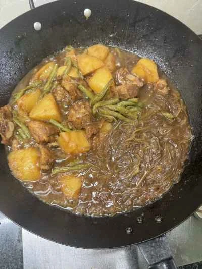 豚バラ肉、ジャガイモ、インゲン、春雨の煮込みの作り方：17