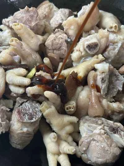 豚足と鶏足の煮込み（大きな手で小さな手を握る）レシピ手順：7