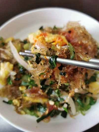 卵、白菜、春雨の炒め物のレシピ