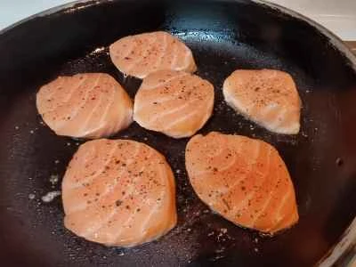 サーモンのソテーレシピの手順：3