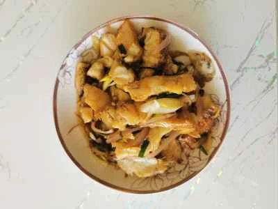 スズキとネギの炒め物のレシピ