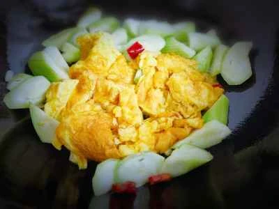 卵とヘチマの炒め物の作り方：7