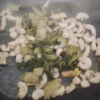 豚腸とキャベツのピクルス炒めの作り方：7