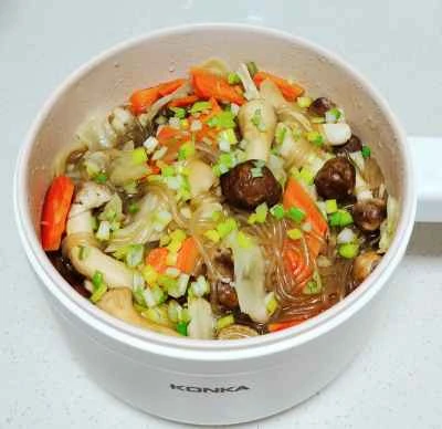 野菜、松茸、春雨の煮込みのレシピ