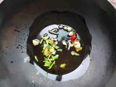 たけのことそら豆と高菜の漬物の炒め物の作り方：5