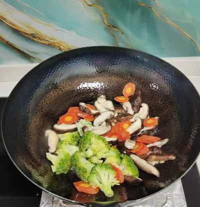 旬の野菜炒めの手順：2