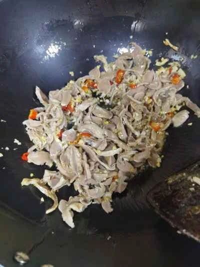 鶏砂肝とインゲンのピクルスのスパイシー炒めの作り方：5